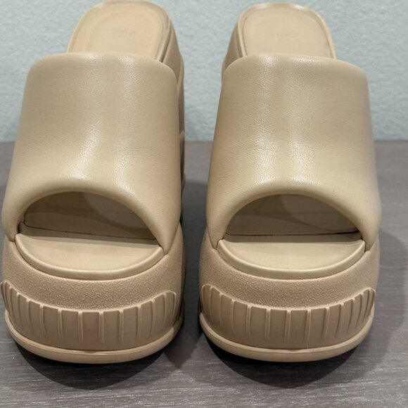 Fendi Padded Leather Platform Wedge Slides - Authentic - Picture 4 of 12